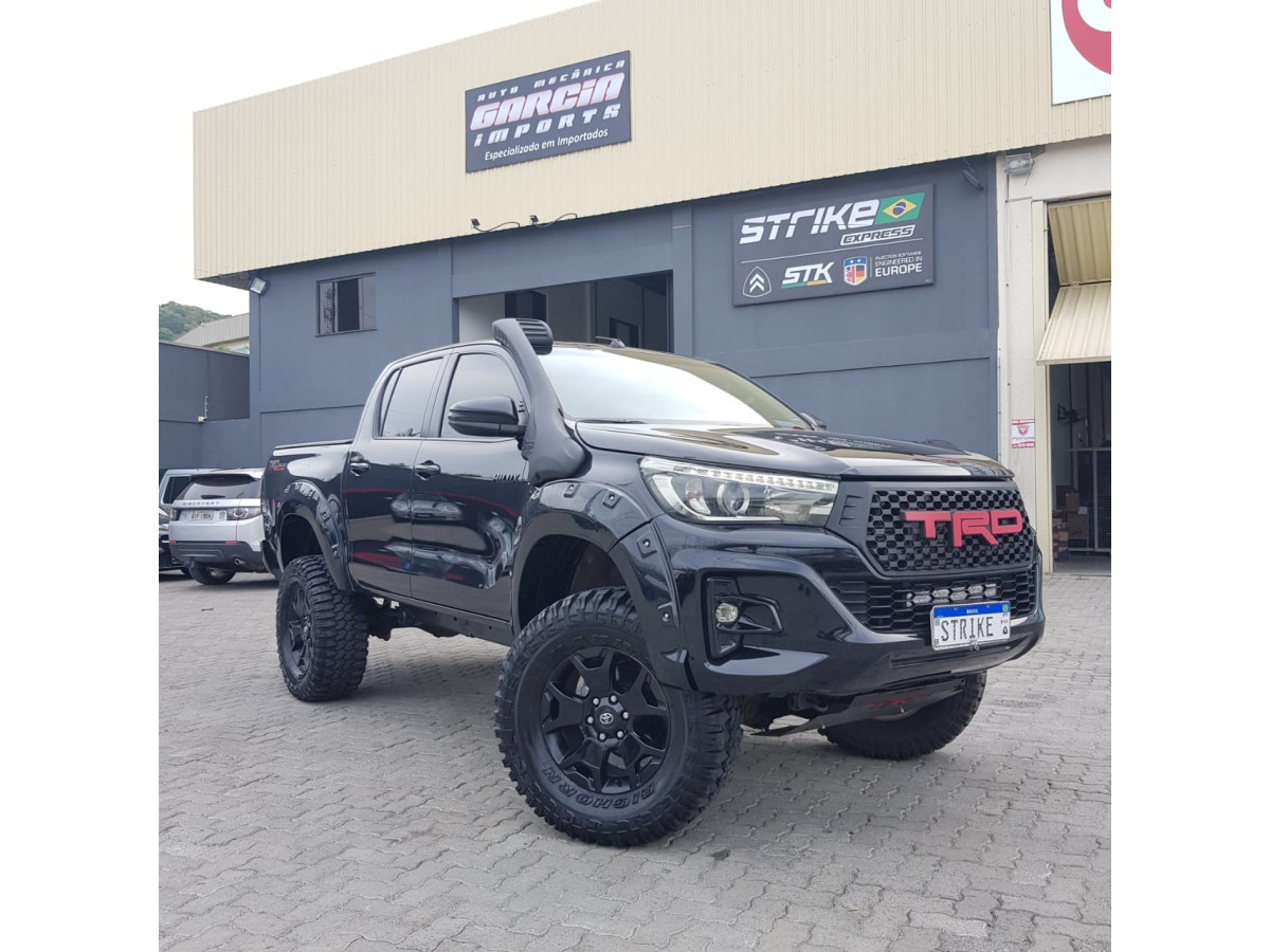 Snorkel OGZ Toyota Hilux 2016 Pneu4