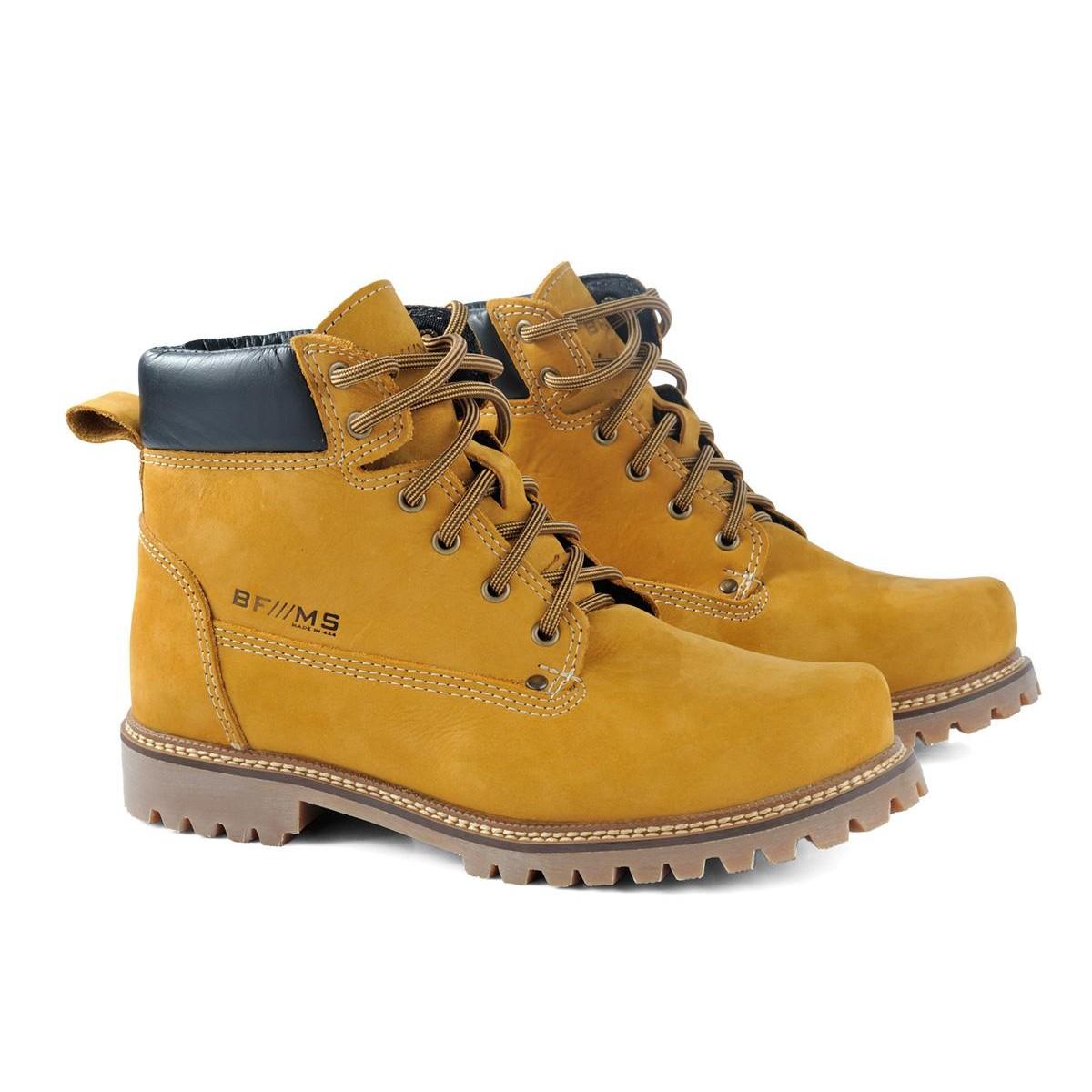 boot yellow